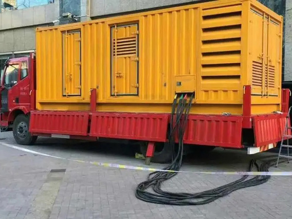 鹰手营子矿如何确定水冷式机油散热器密封件的规格型号？