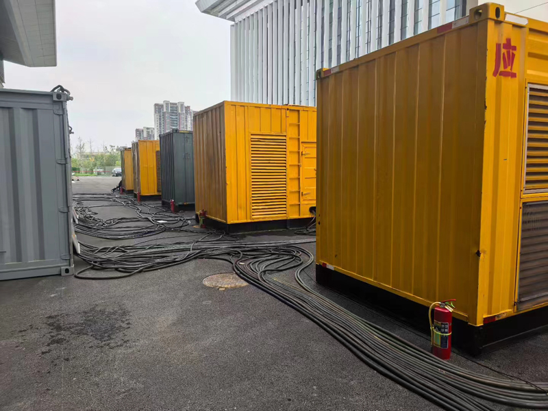 鹰手营子矿柴油发电机组冬季保养有哪些注意事项?